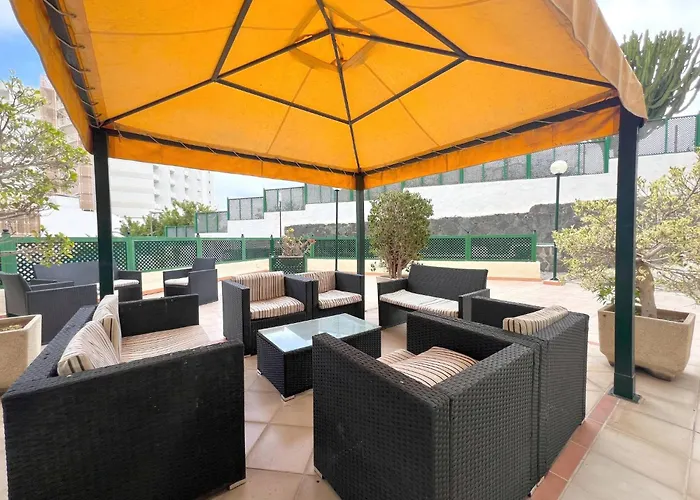 Close To * Playa del Ingles (Gran Canaria)