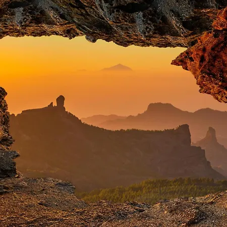 Close To * Playa del Inglés